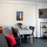 California Apartments
